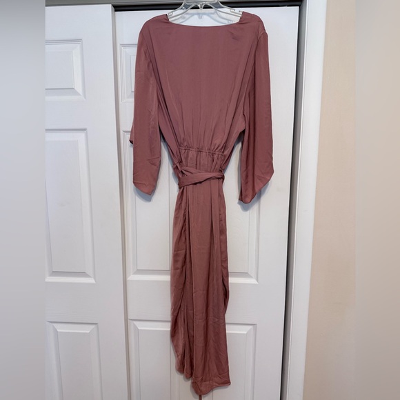 Brand New City Chic Dusty Peach Opulent Wrap Dress - Size 22 - Picture 9 of 11